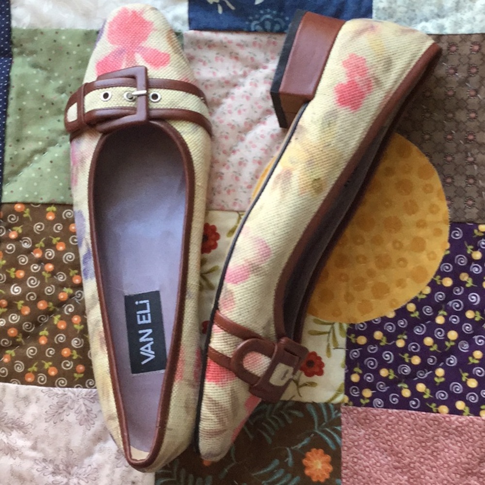 Women’s Vaneli SZ 71/2 shoe